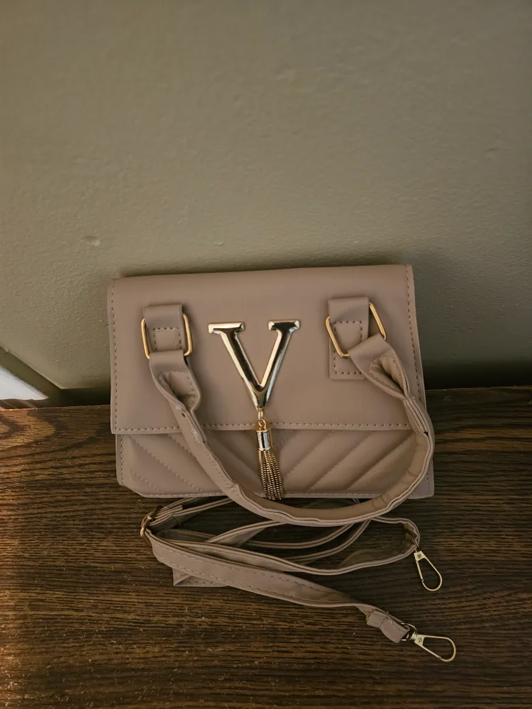 Beige 'V' Detail Shoulder Bag thumbnail