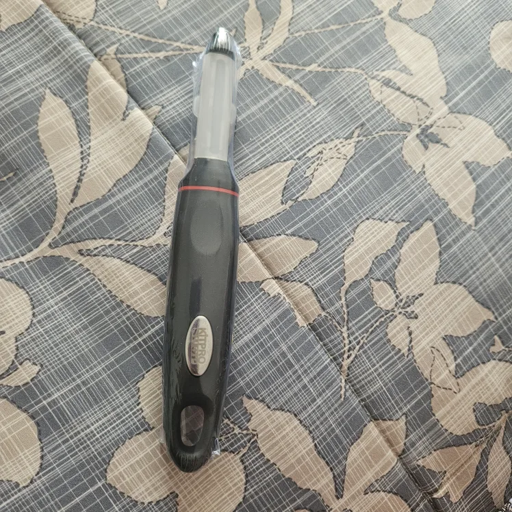 KITPRO Swivel Peeler - New in Package thumbnail