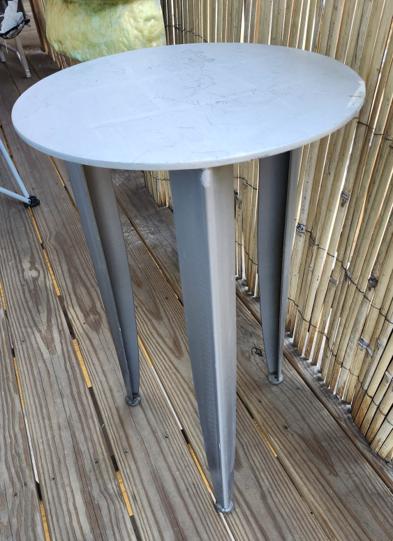 Round Steel Side Table - photo 2