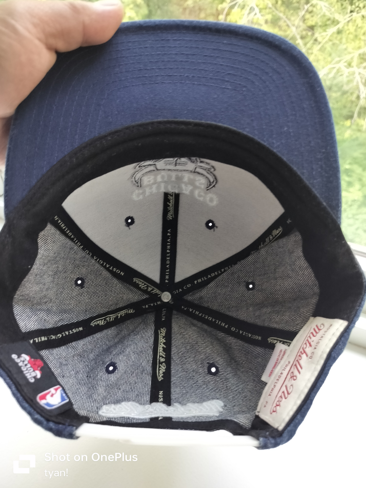Mitchell & Ness Chicago Bulls Cap - photo 5