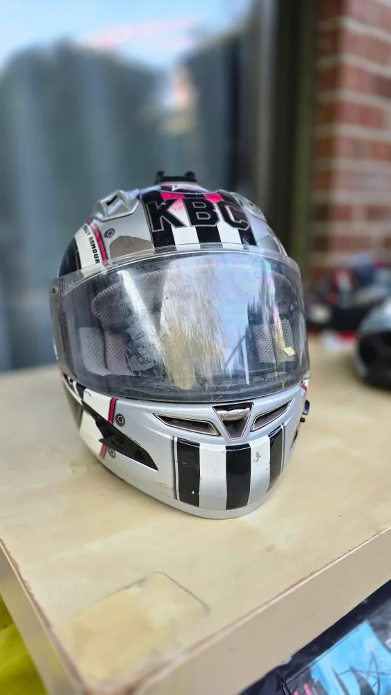 KBC Force RR Motorcycle Helmet image indicator(3)