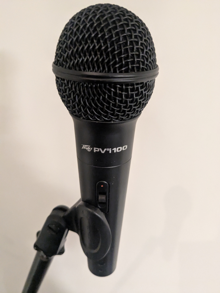 Peavey PV 100 Microphone with Stand