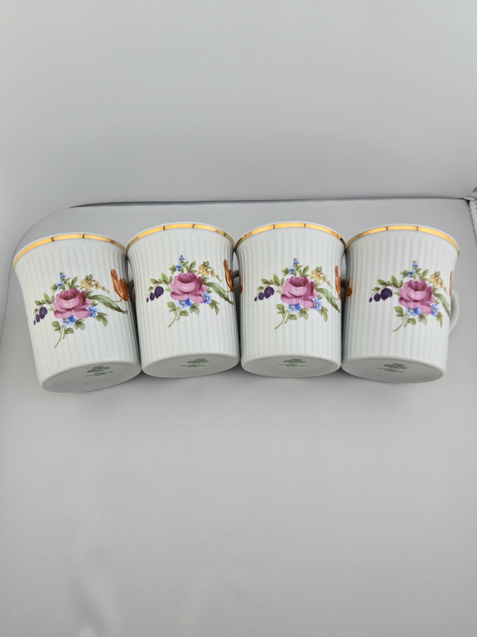 Vintage Floral Mugs - Set of 4