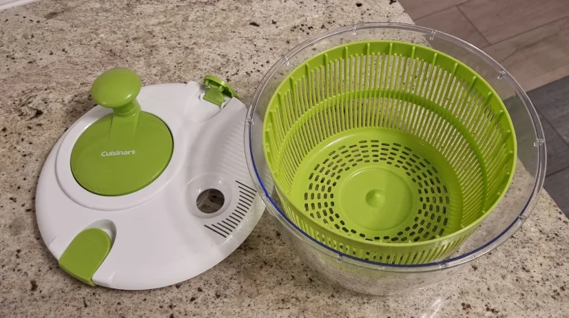 Cuisinart Salad Spinner - Green & White image indicator(3)