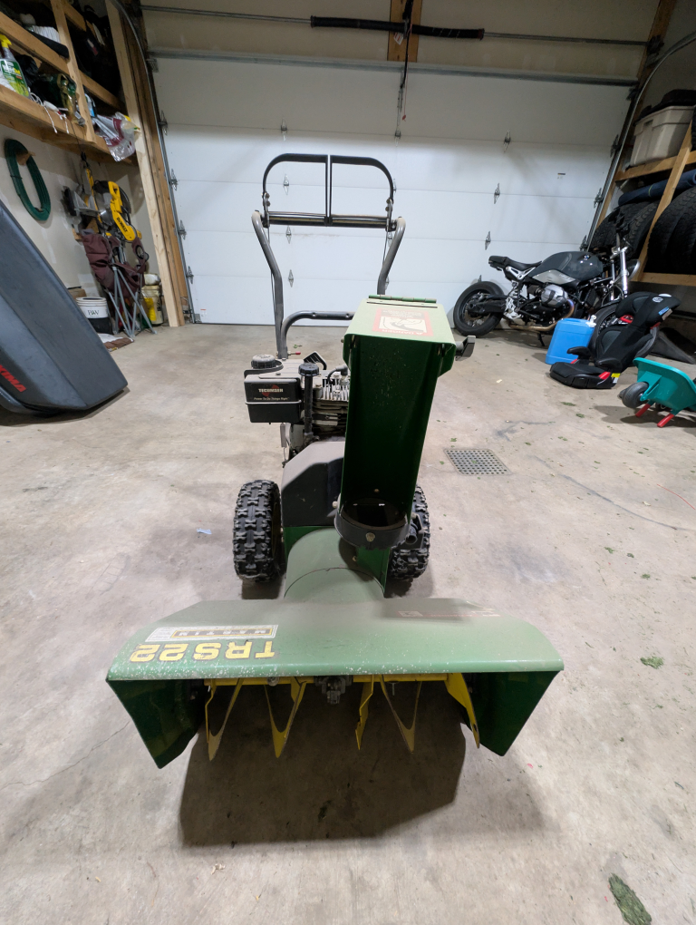 John Deere TRS22 Snowblower - photo 2