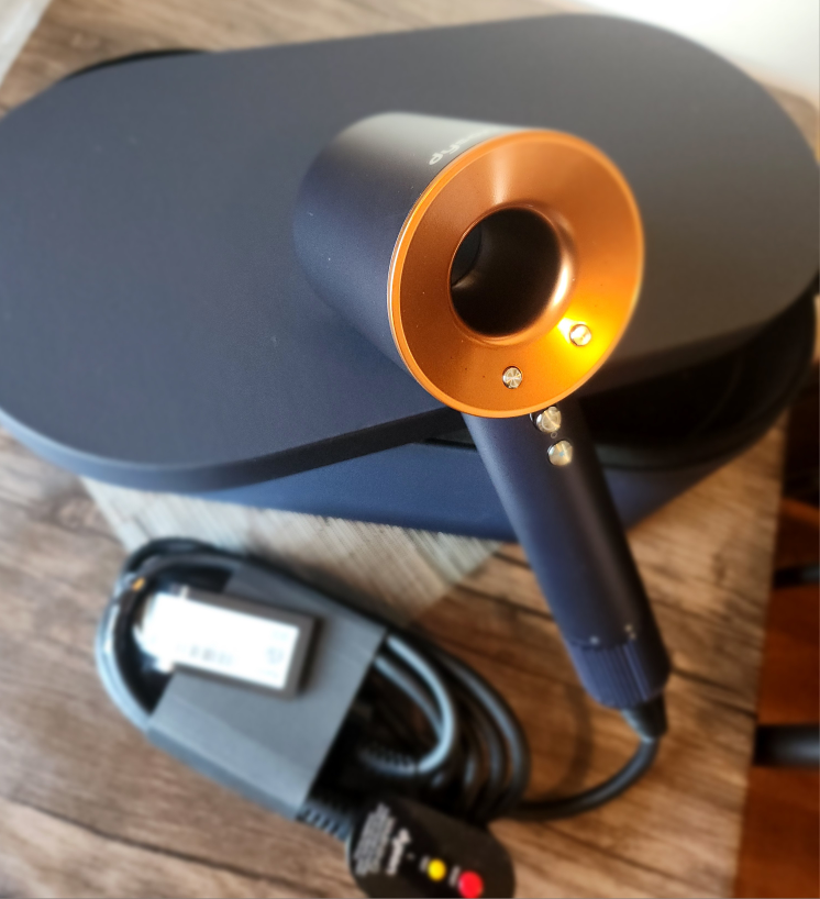 Dyson Supersonic Hairdryer+ Bonus Clippers - photo 2