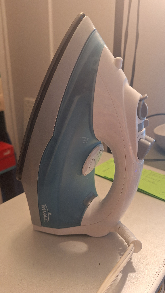 Rival Steam Clothing Iron - photo 2