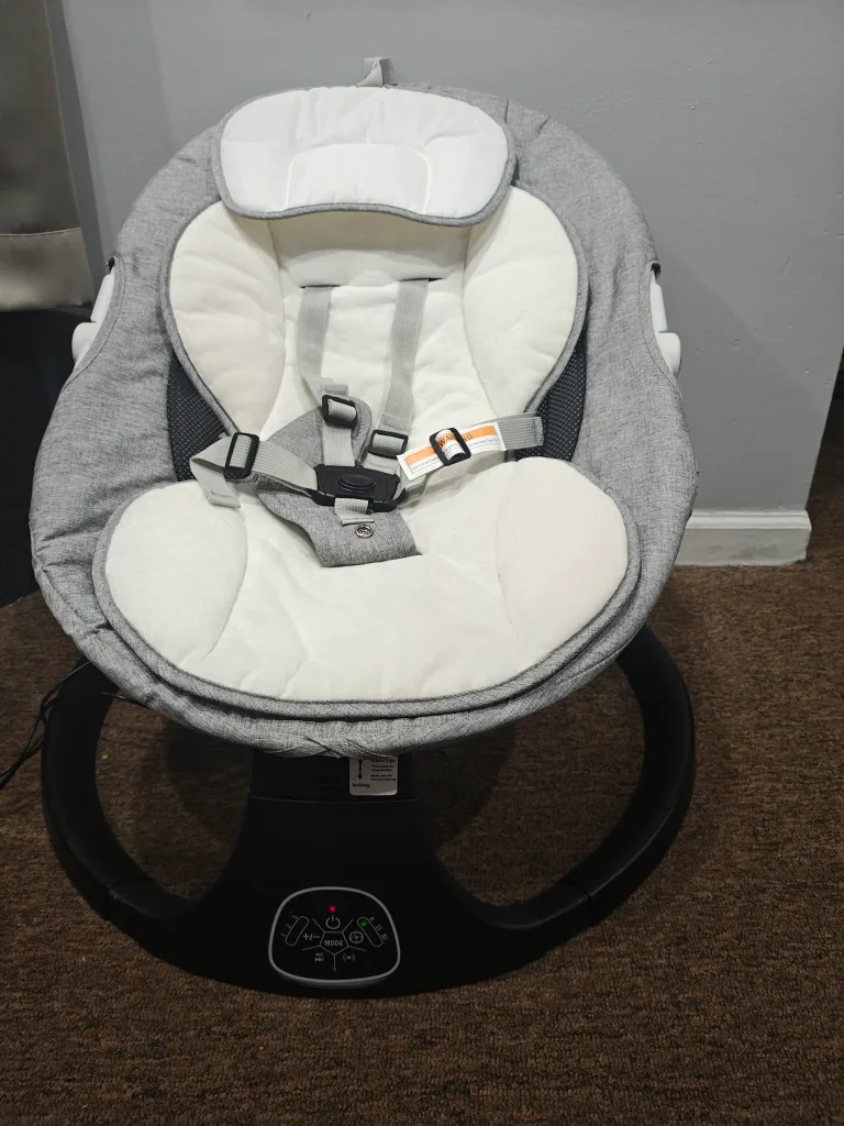 Kmaeir Electric Baby Swing with Bluetooth thumbnail