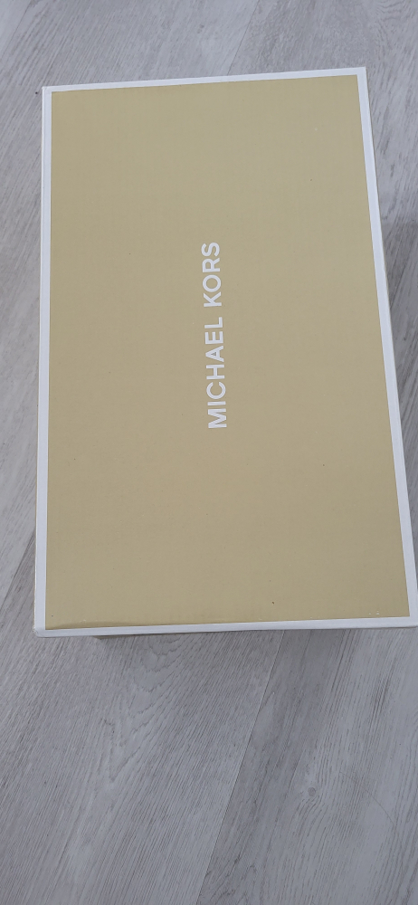 Michael Kors Teddi Slip On - Size 5M - photo 3