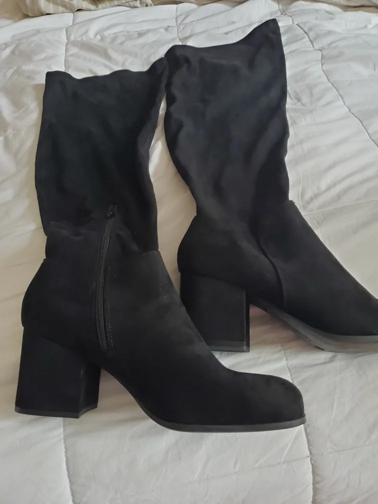 Black Knee High Boots, Size 11w thumbnail