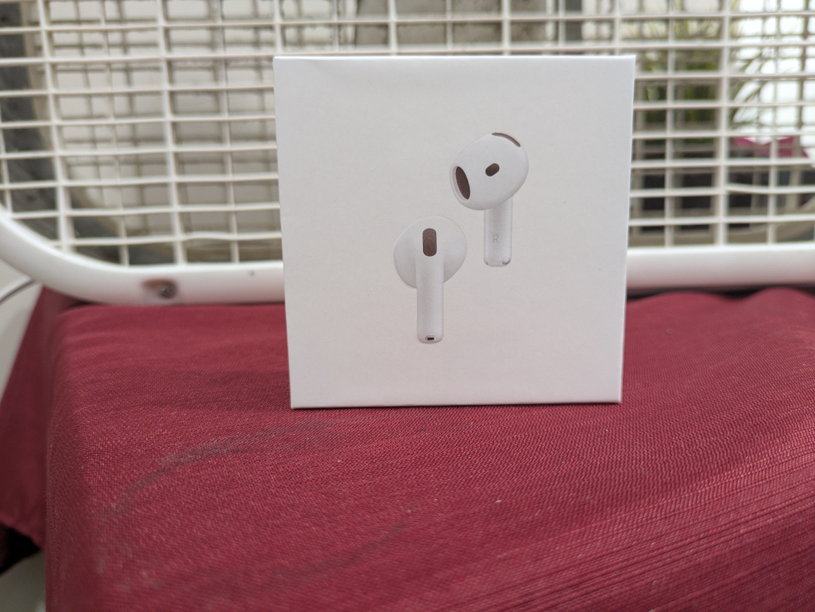 New Apple AirPods