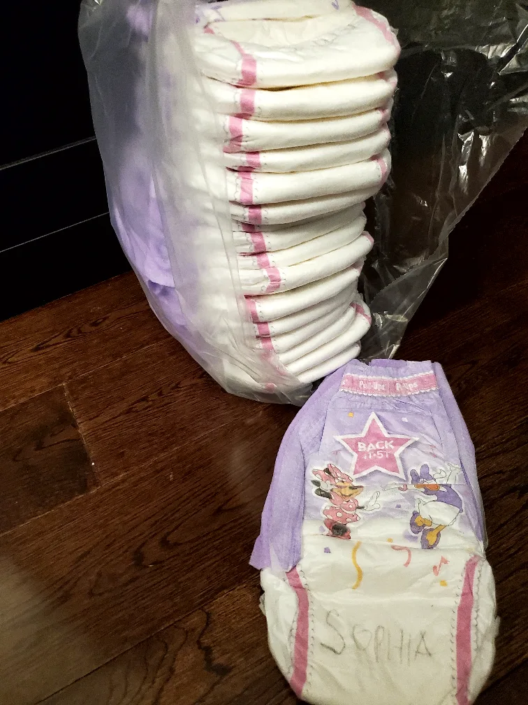 Pull-Ups Training Pants, Size 4T-5T, 41 pieces image indicator(5)