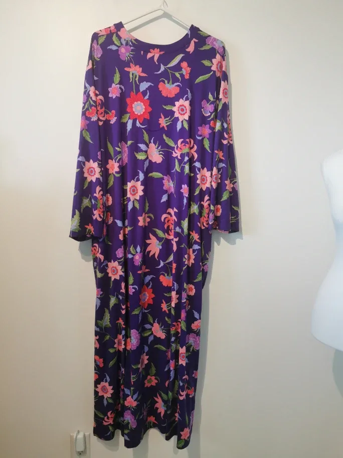 Natori Floral Print Maxi Dress - Size 1X image indicator(6)