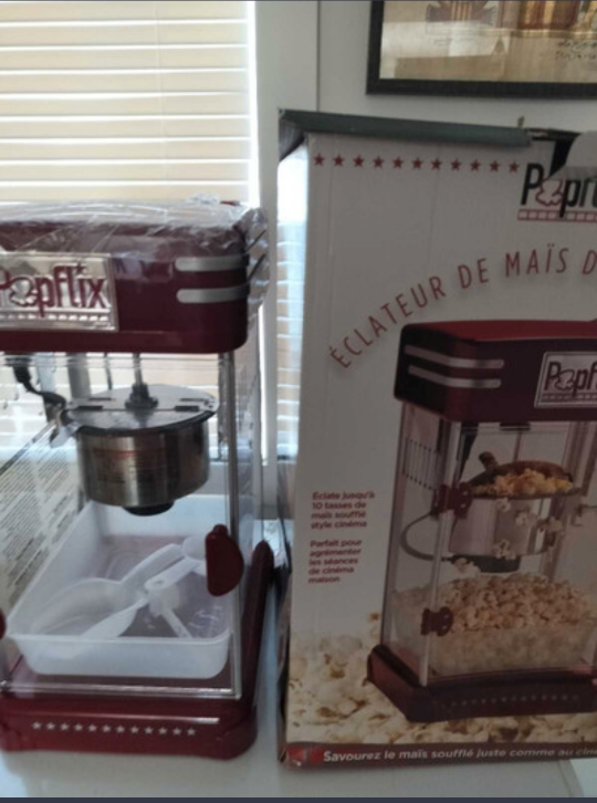 Popflix Popcorn Machine