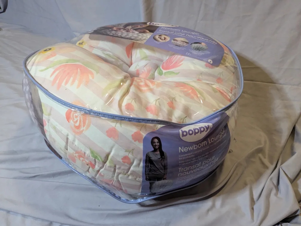 Boppy Newborn Lounger and Cover thumbnail