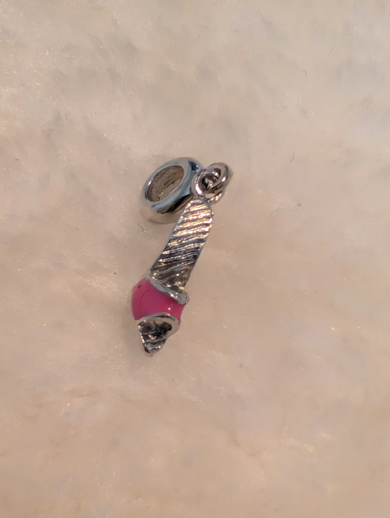 High Heel Shoe Charm - Pink image indicator(3)