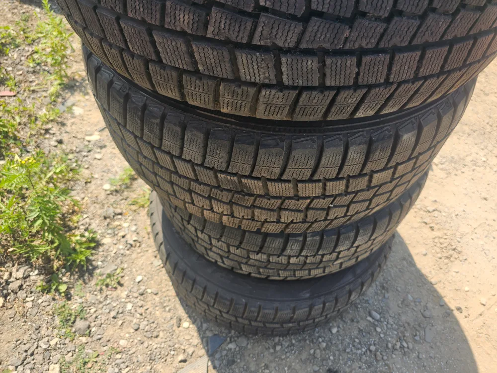 Falken Espia 225/50R17 Winter Tires image indicator(5)