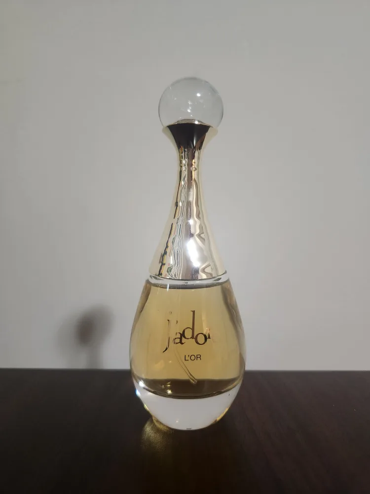 Dior J'adore L'Or Essence de Parfum thumbnail