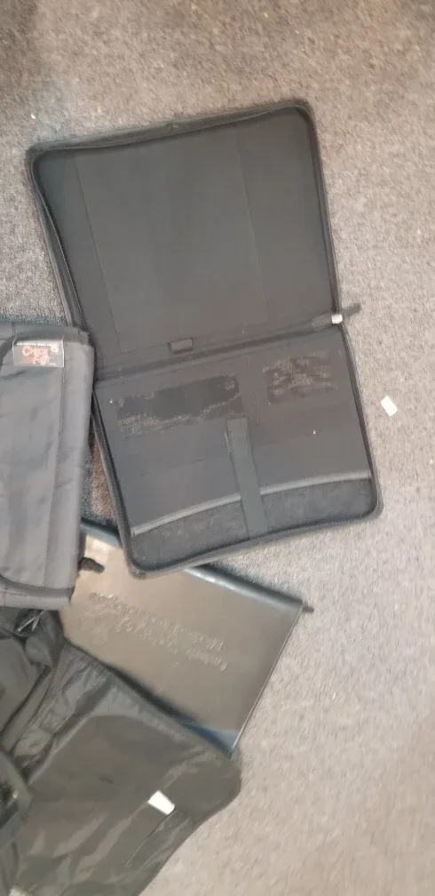 Mixed Lot of Binders and Portfolio Cases image indicator(3)