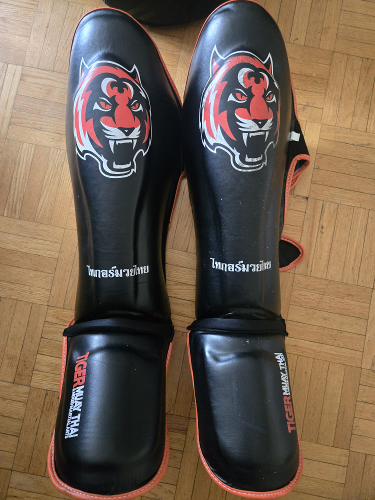 Tiger Pro martial arts Head Guard & Shin Guards Set - photo 4
