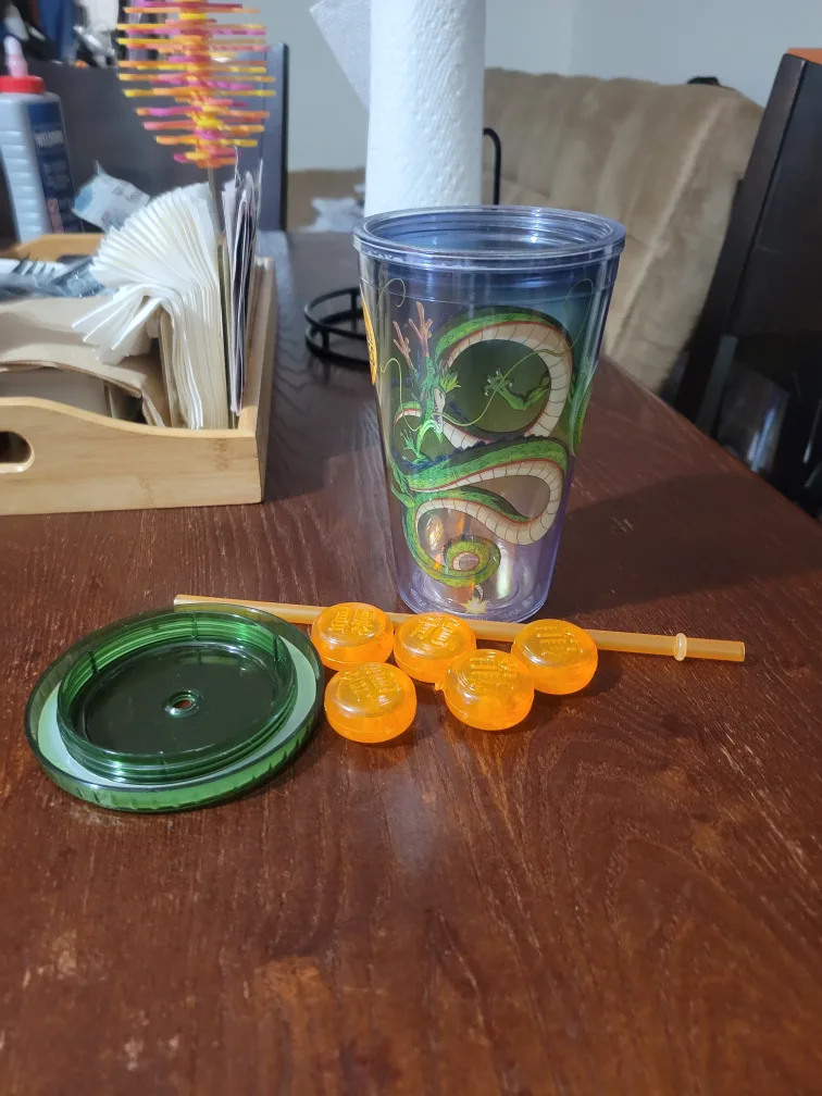Dragon Ball Z Cup with Ice Cubes and Straw image indicator(5)