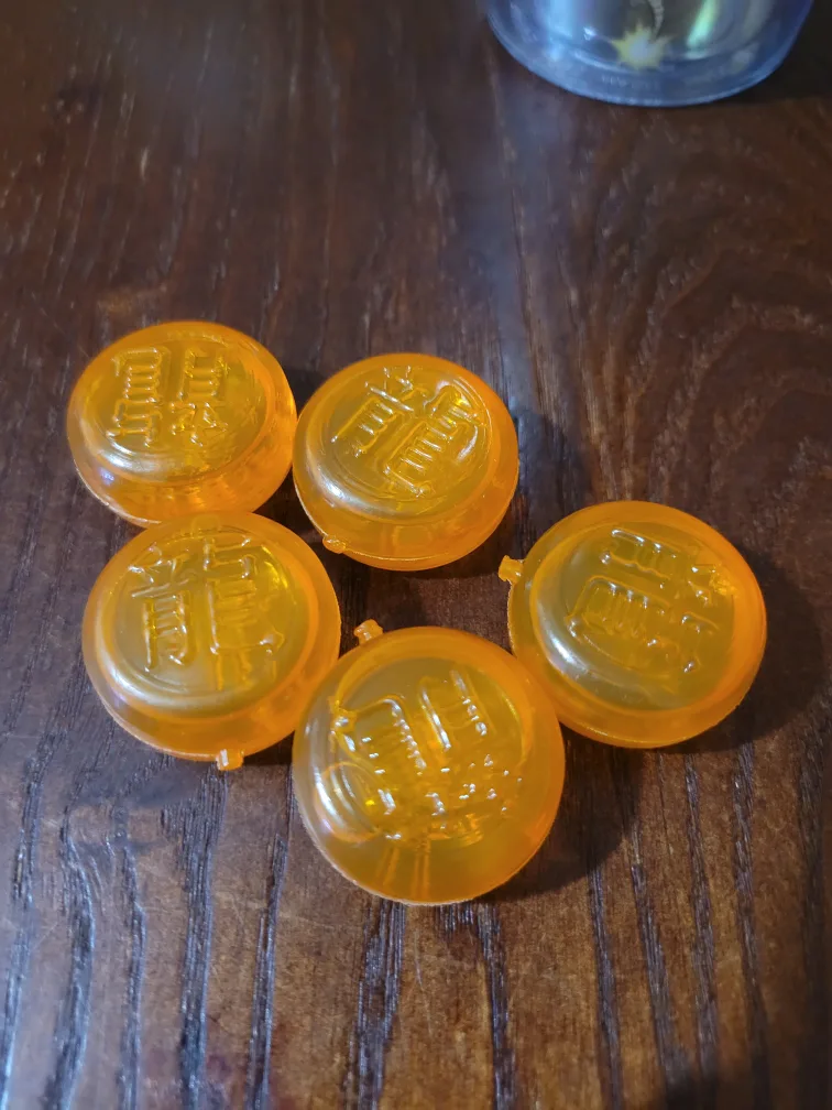 Dragon Ball Z Cup with Ice Cubes and Straw image indicator(6)