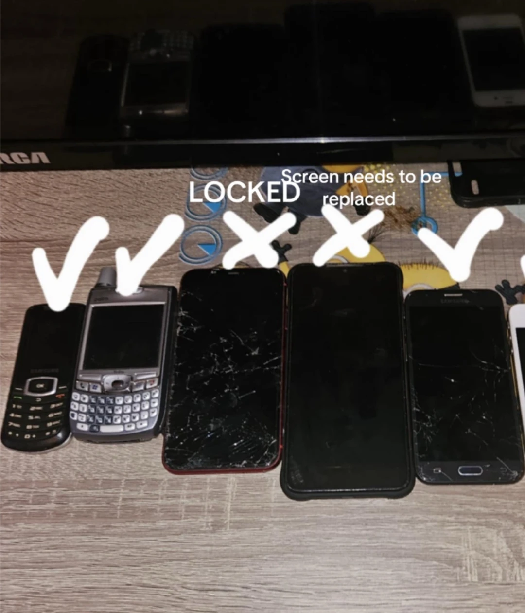 5 Phones 2 not working good 3 working great
