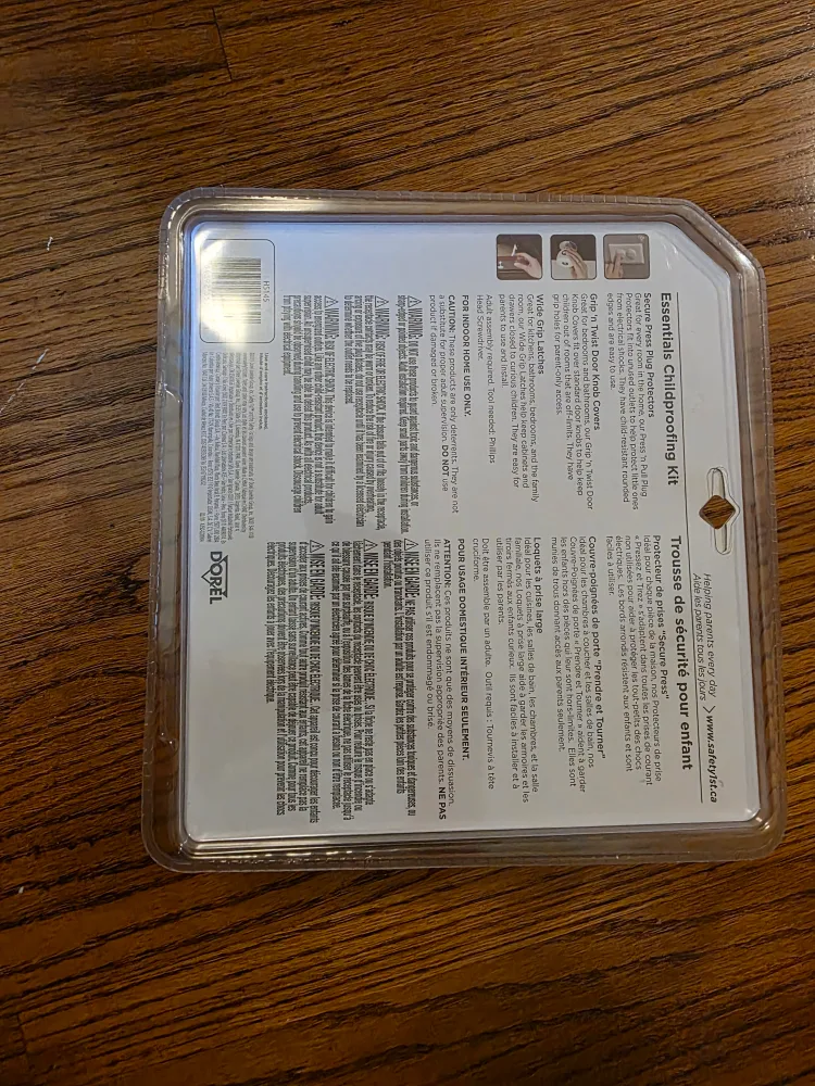 Safety 1st Essentials Childproofing Kit (46 Pieces) 🧡 image indicator(3)