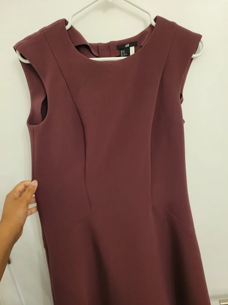 H&M Dress - Size 10 - Burgundy image indicator(4)