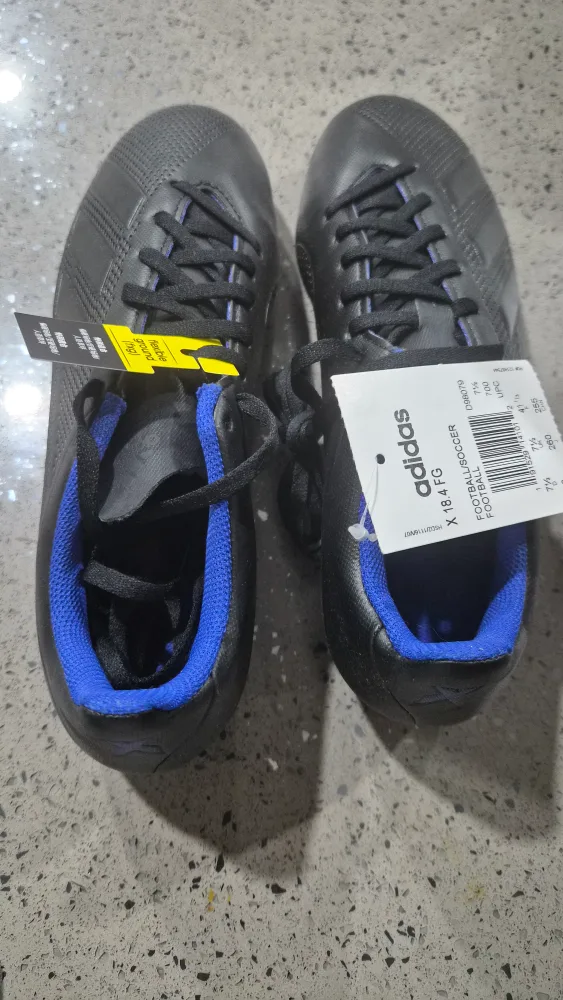 Adidas X 18.4 FG Soccer Cleats US 8 + Shin Guards