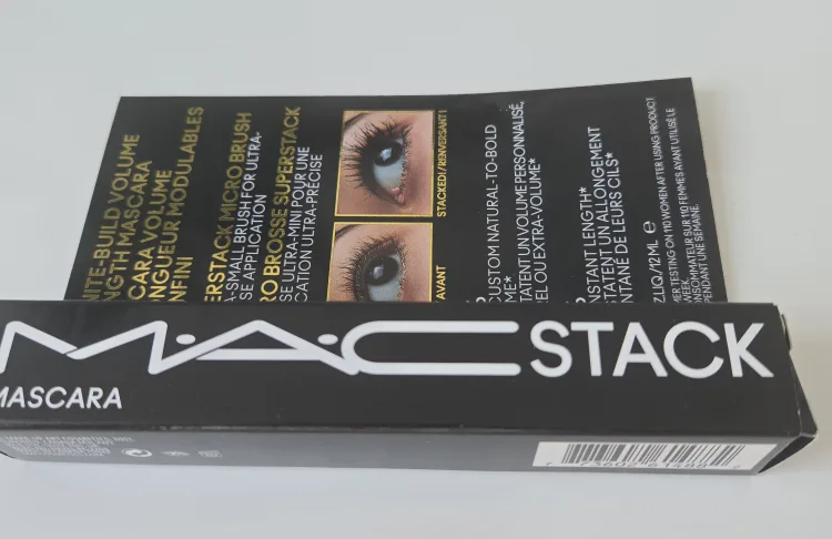MAC Cosmetics M·A·CStack Mascara image indicator(2)