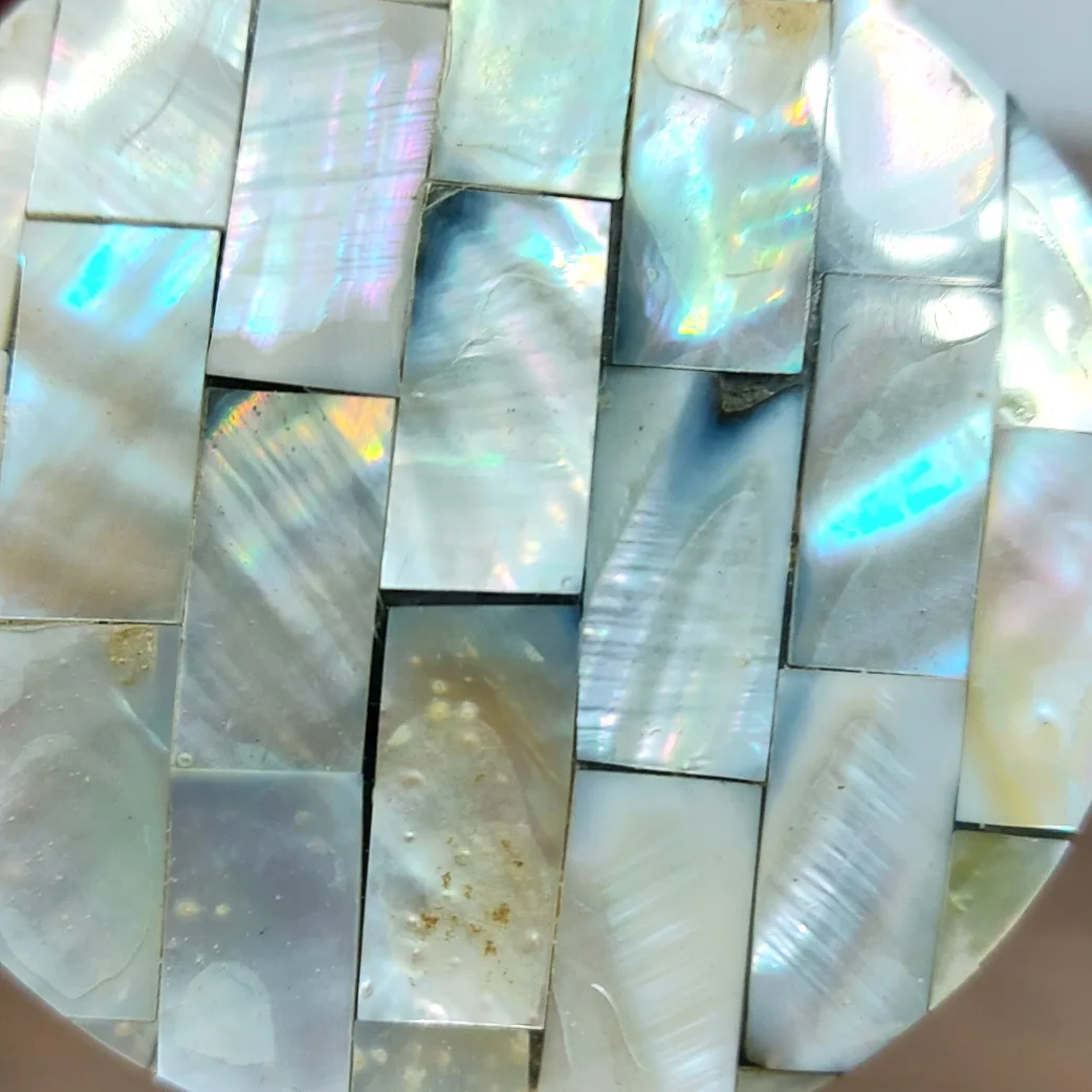 trade or $1! 🛍 large sized shell pendant with resin image indicator(3)