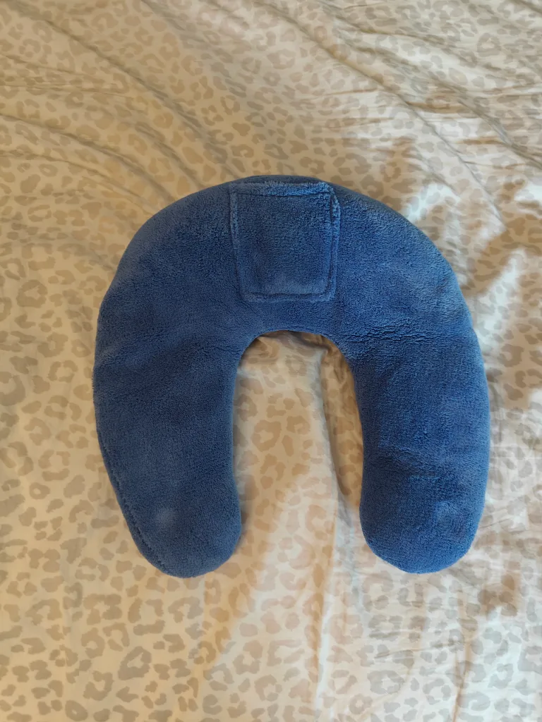 Cabeau Evolution S3 Travel Pillow - Blue image indicator(2)