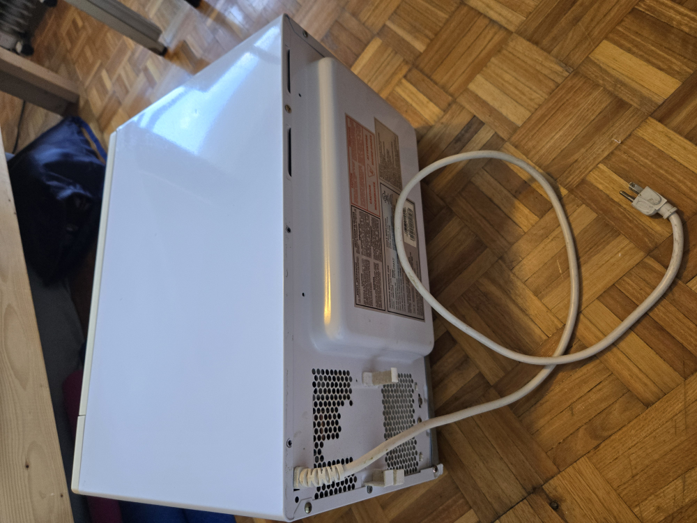 Diplomate - White Microwave Oven - photo 3