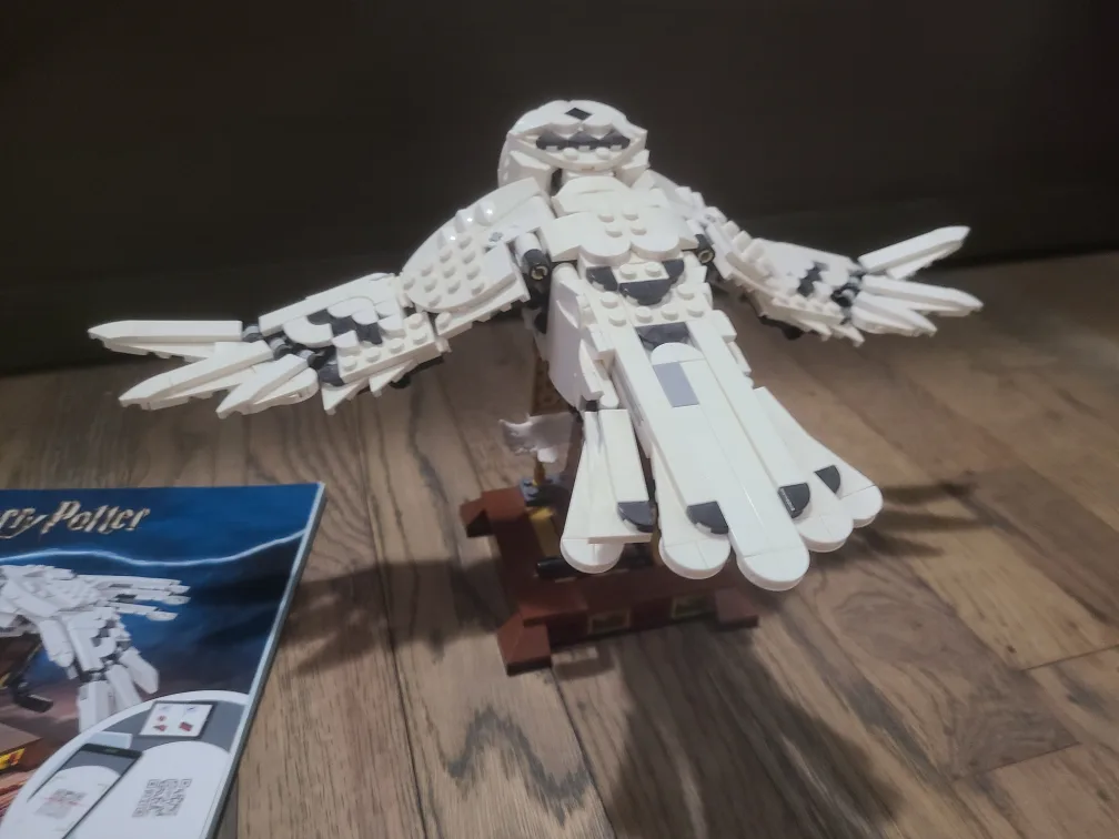 LEGO Harry Potter Hedwig 75979 image indicator(2)