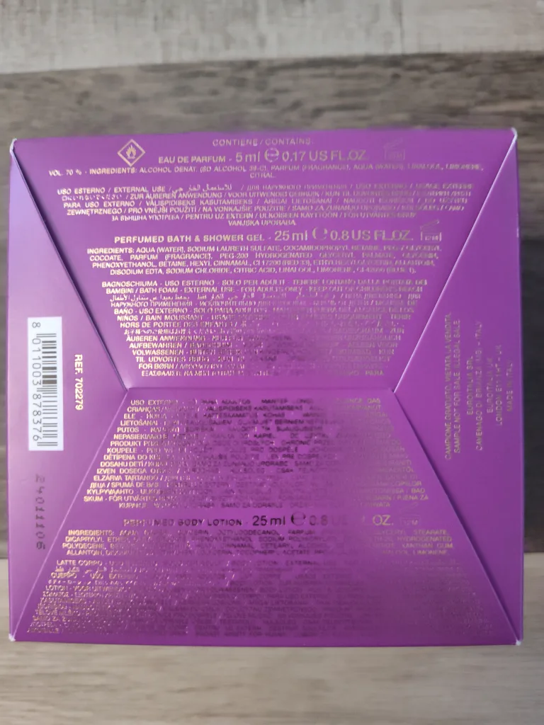 Versace Dylan Purple Perfume Set from Shoppers image indicator(3)