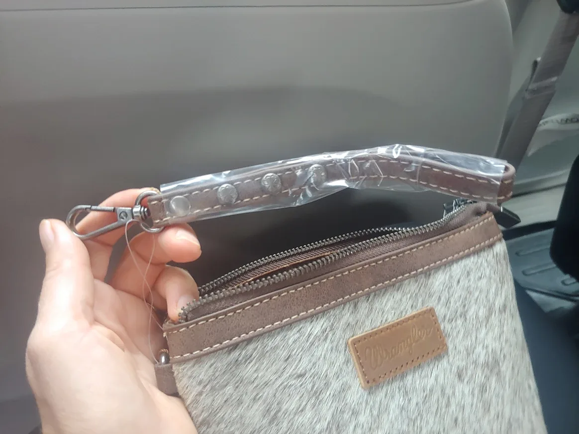 Wrangler Cowhide & Floral Embossed Bag image indicator(6)