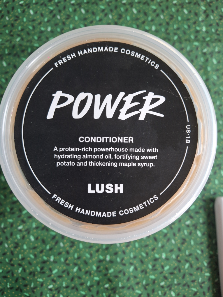 Lush Power Conditioner 450g