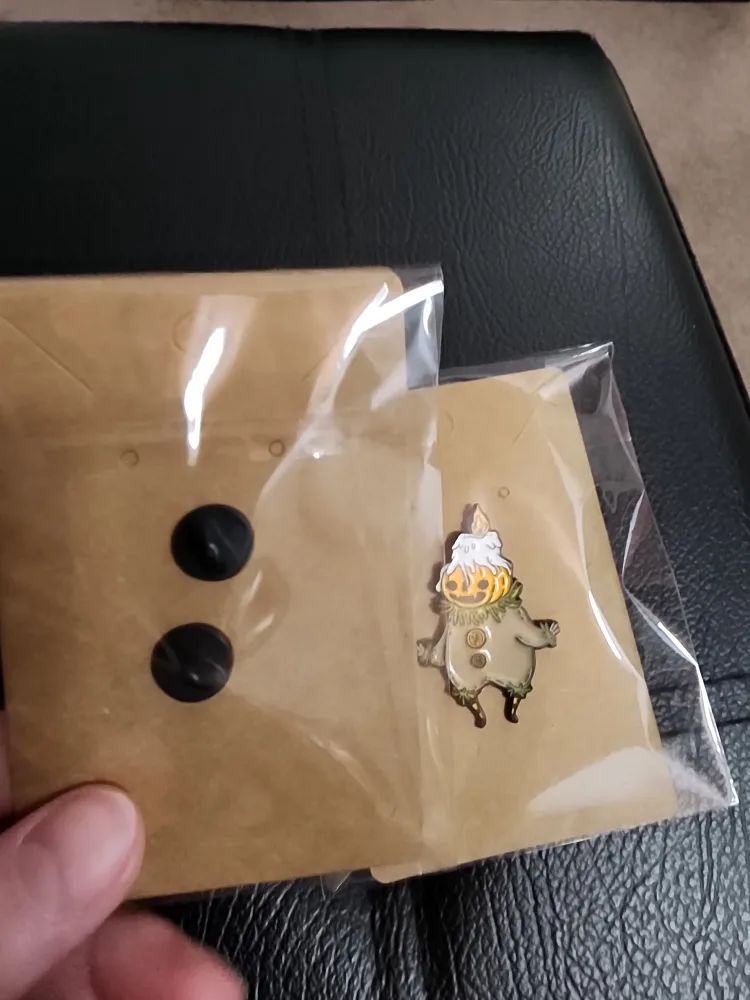 Hot Topic Halloween Enamel Pins image indicator(3)