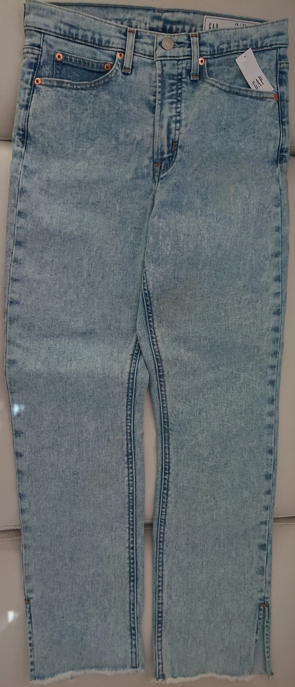 GAP Slim High Rise Jeans - Size 28/6P brand new