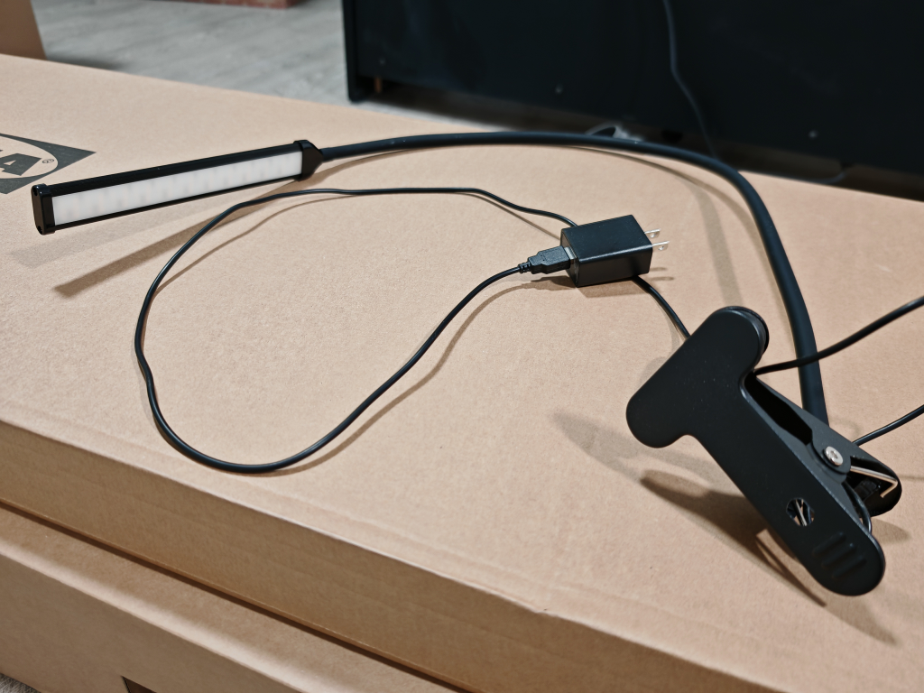 LED Clip-on Spotlight