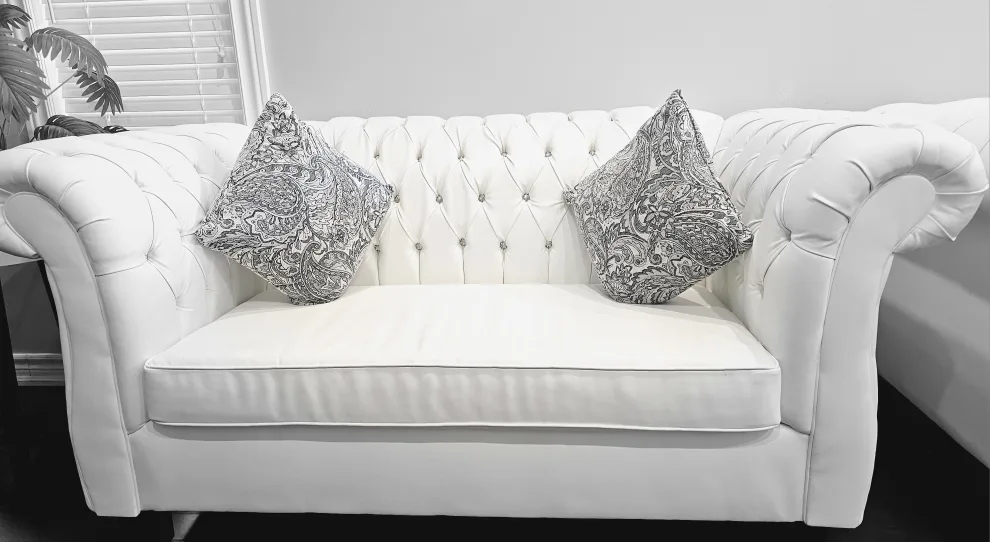 MOVING SALE:Spotless White Faux Leather Sofa Set Must Sell! thumbnail