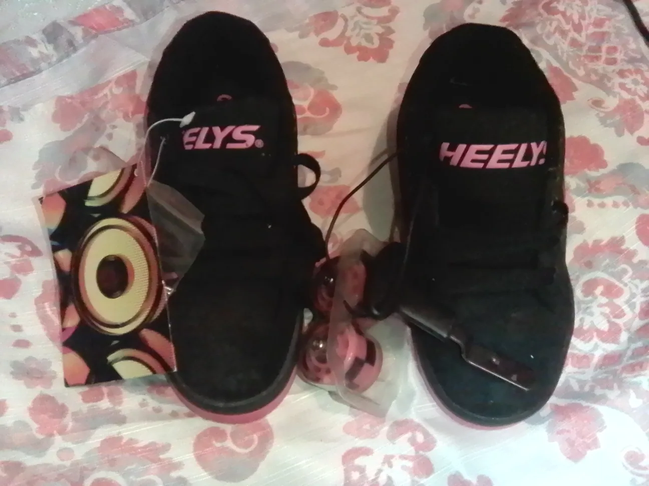 Heelys Roller Shoes - Black with Pink Accents thumbnail
