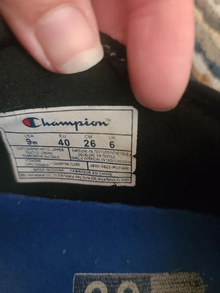🥕 Champion Flare Sneakers - Women's Size 9 image indicator(4)
