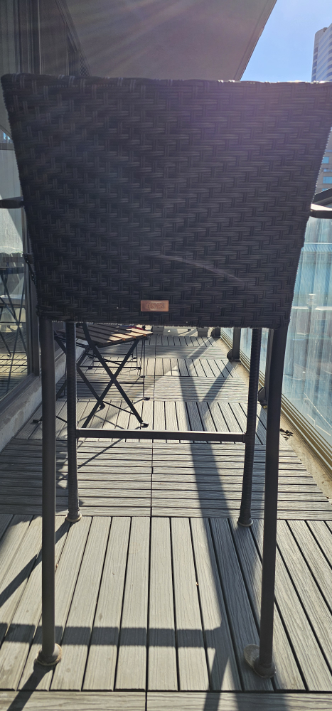♦️Moving Sale♦️  CANVAS Playa High Chair - photo 4