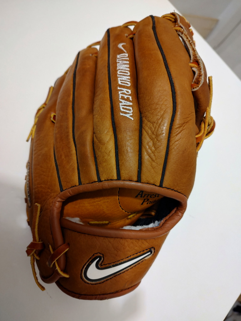 For sale baseball glove with energy arrest padding. - photo 3
