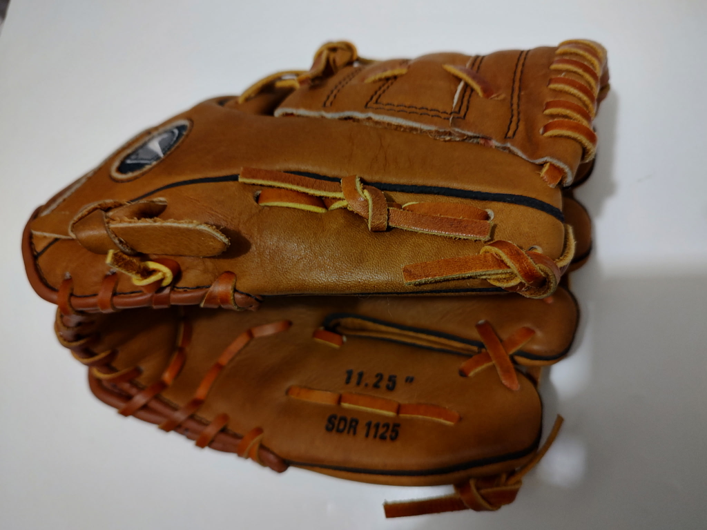 For sale baseball glove with energy arrest padding. - photo 5