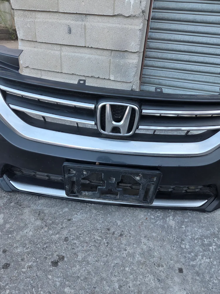 2014 Accord  Front Bumper with grill Clean