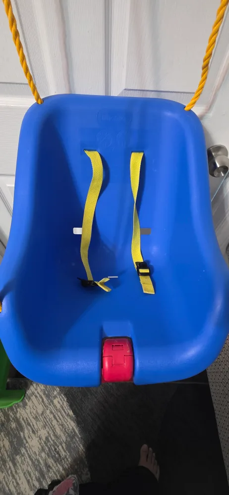 Little Tikes Blue/Red Toddler Swing image indicator(3)