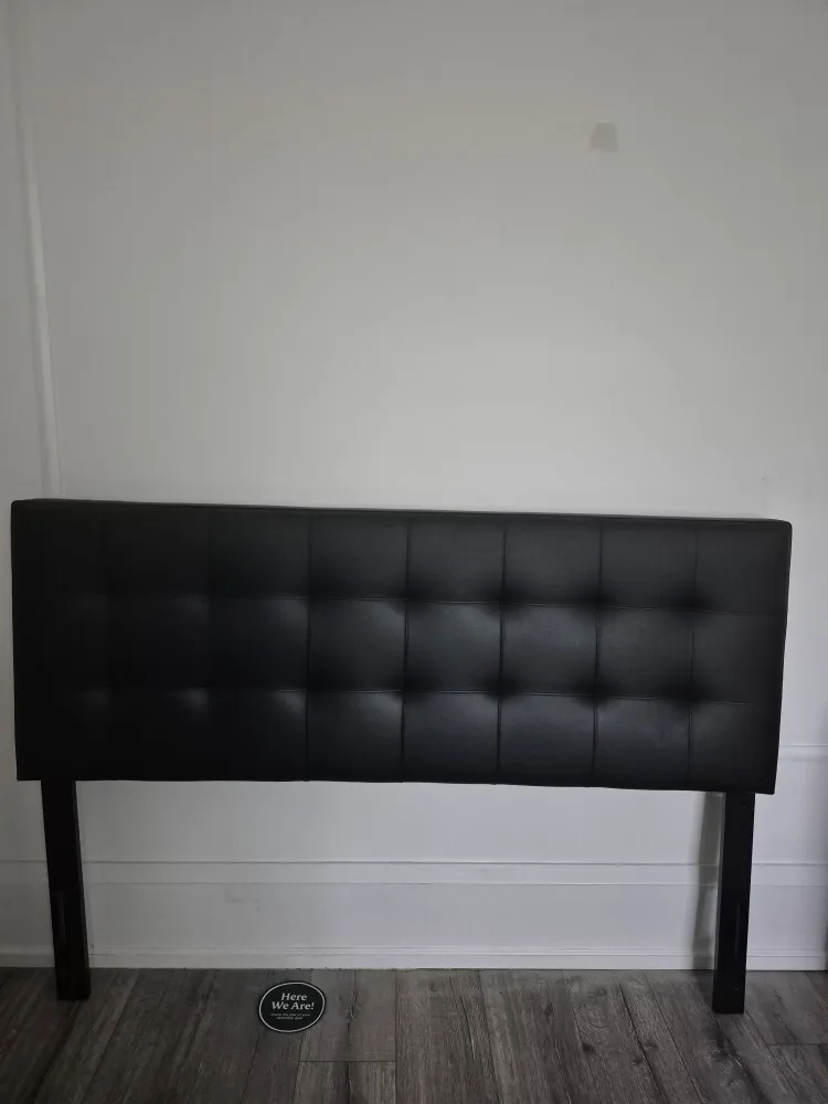 Queen size Oliver Headboard thumbnail